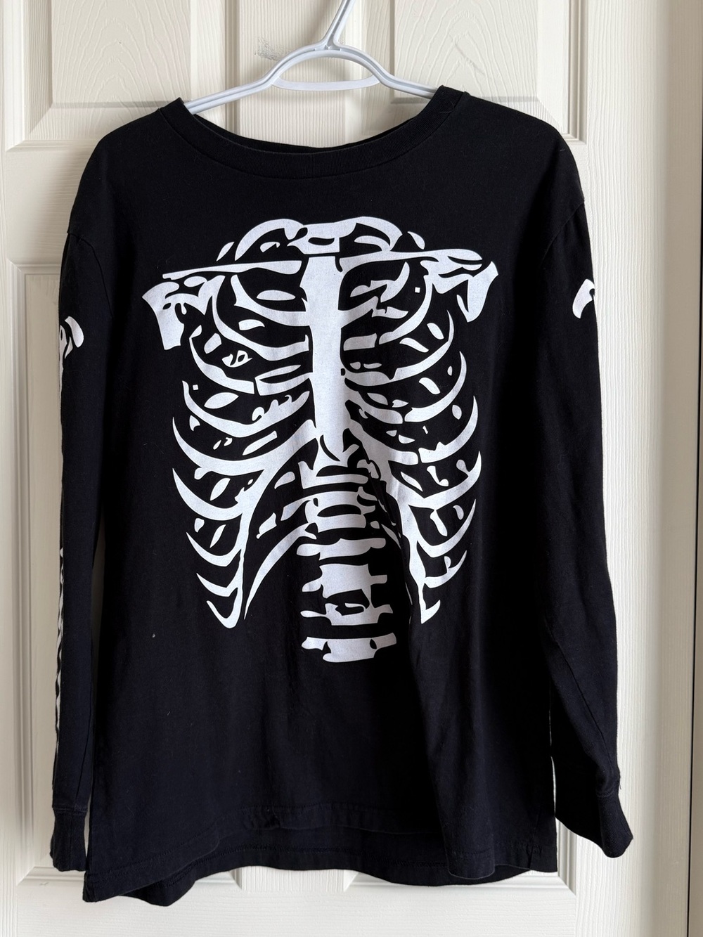 Spirit Halloween Skeleton Graphic Long Sleeve Shirt Adult Large